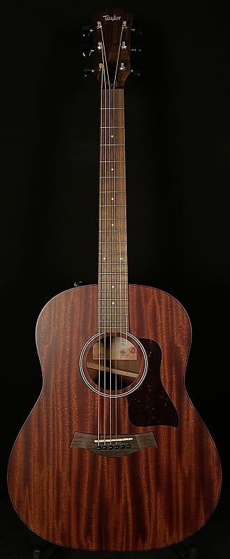 

Акустическая гитара Taylor Guitars American Dream AD27e