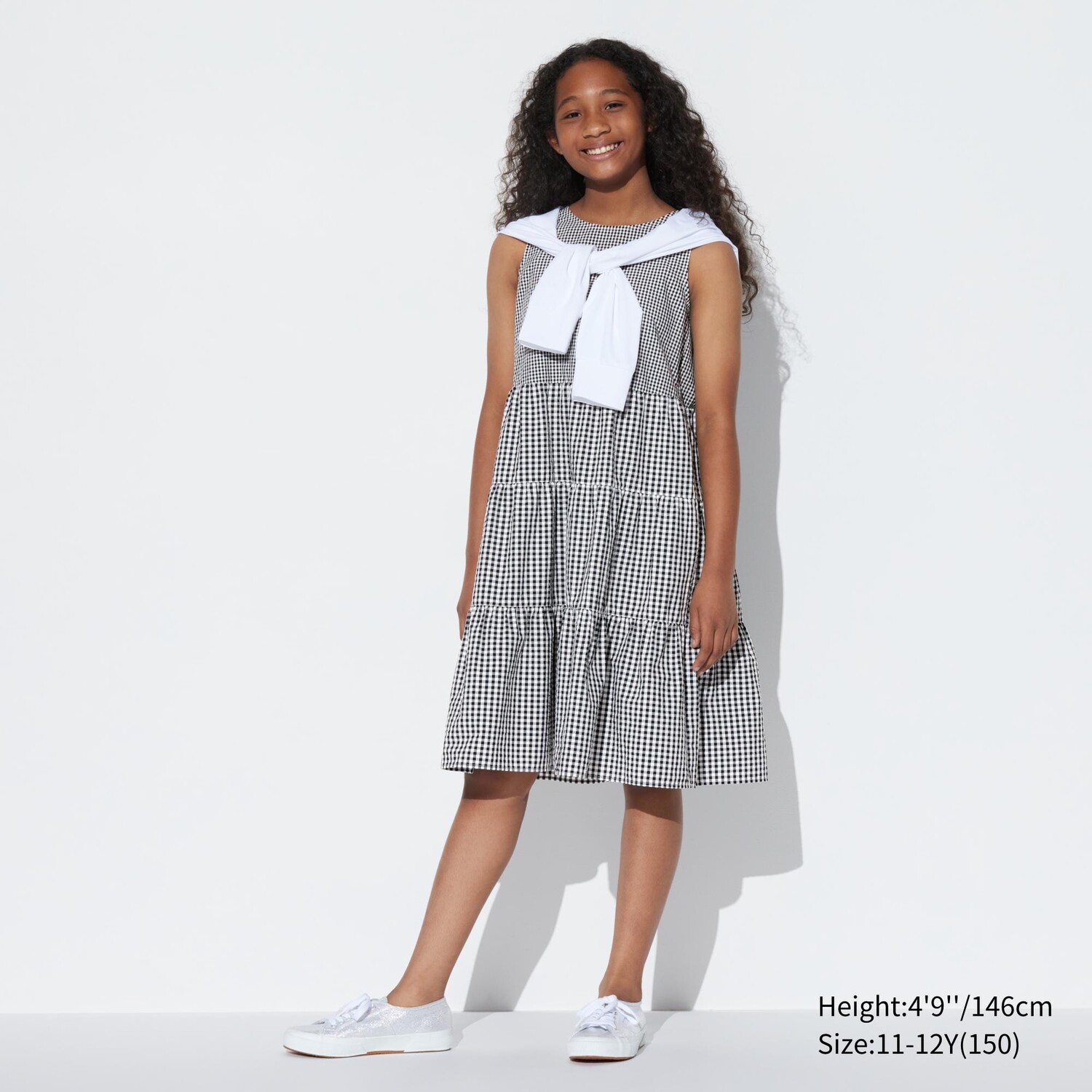 

Платье из ткани с рюшами в клетку для девочек UNIQLO, черный