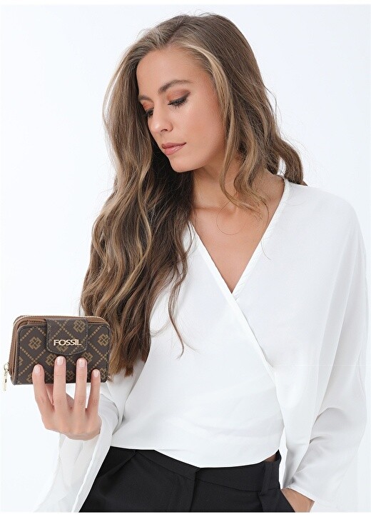 

Коричневый женский кошелек Fossil