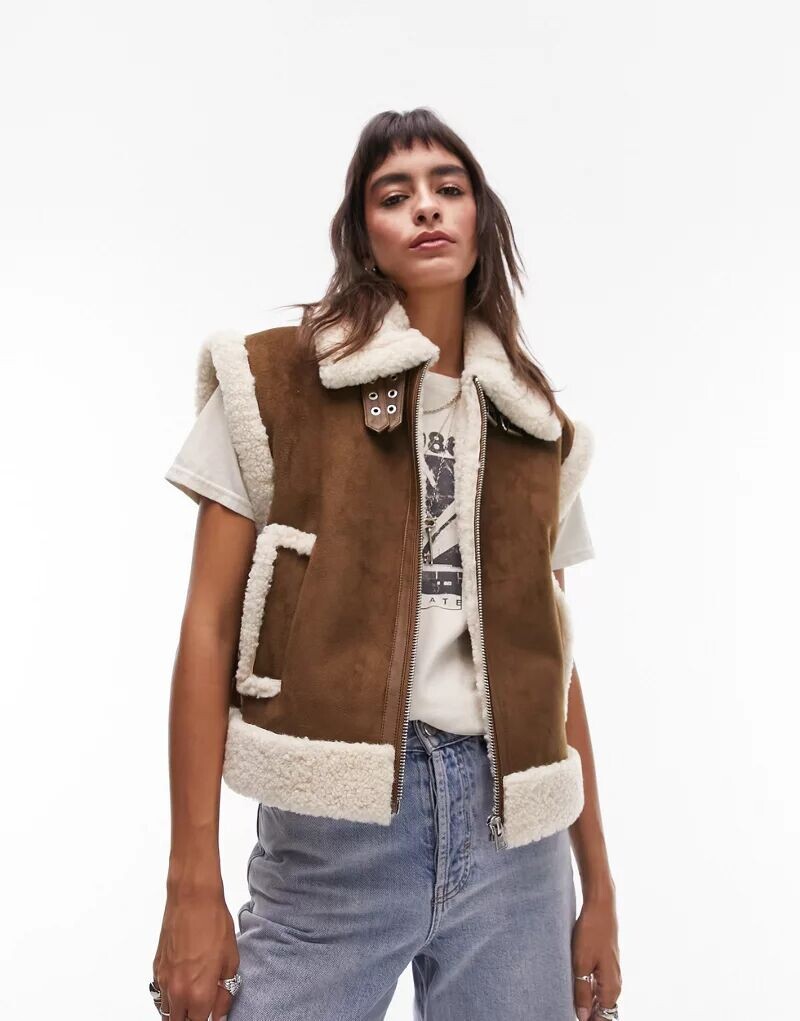 

Жилет-пилот Topshop из искусственной замши шоколадного цвета с искусственной овчиной