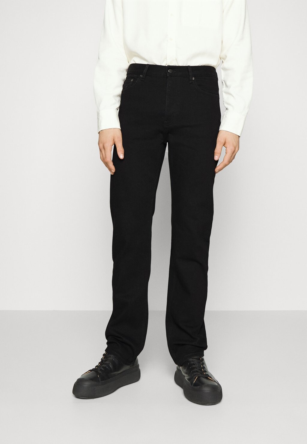 

Джинсы свободного кроя Filippa K