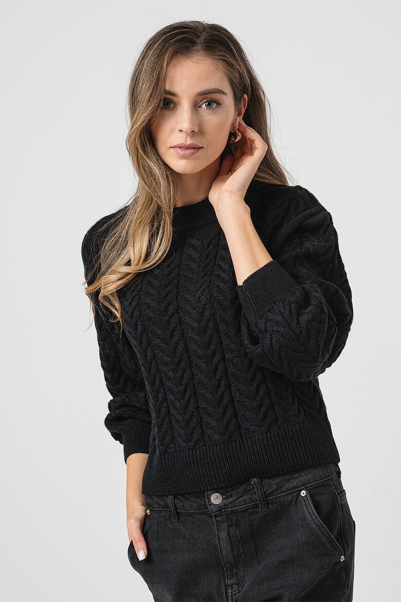 

Невероятно красивый свитер в форме восьмерки Vero Moda, черный