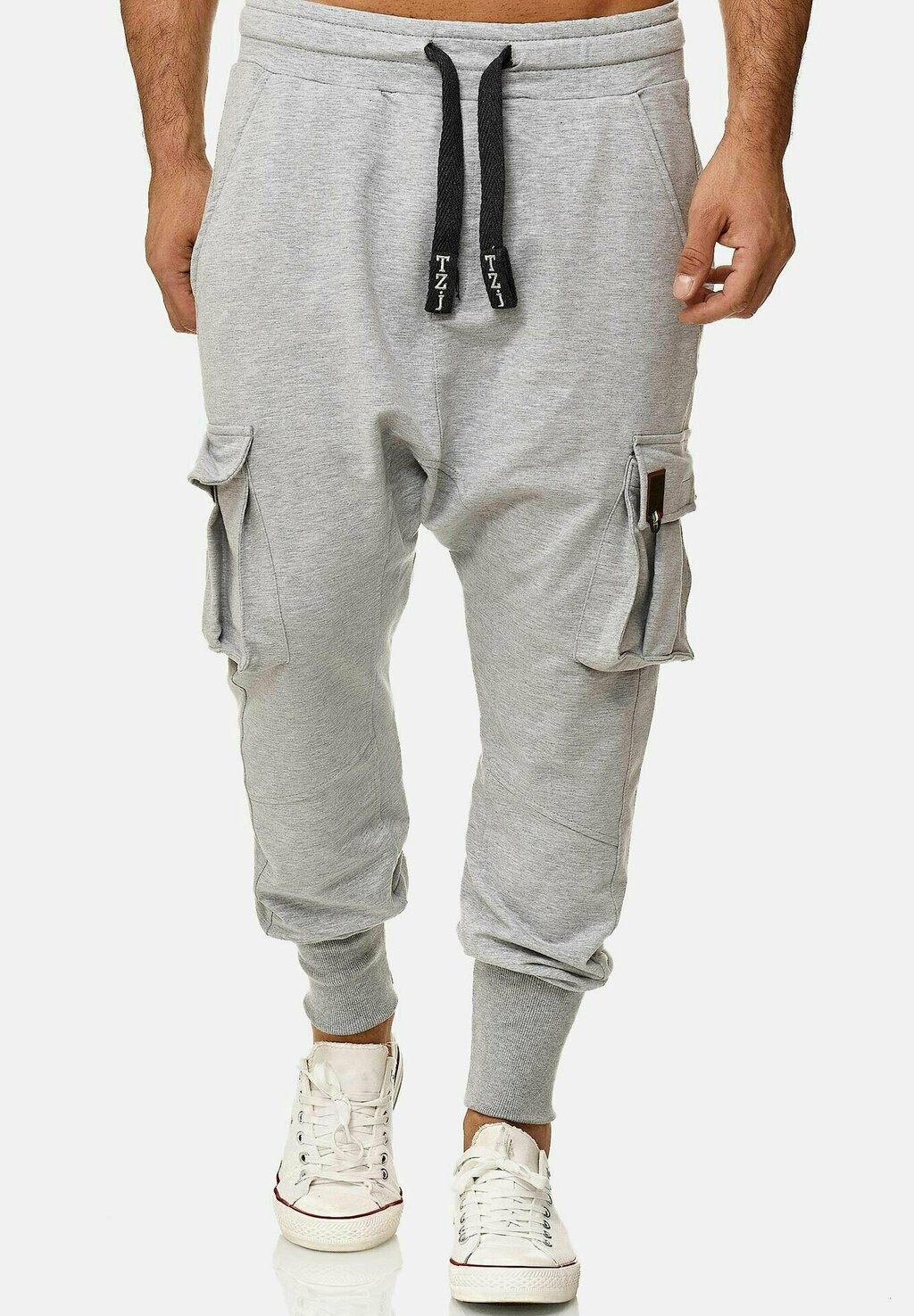 

Спортивные штаны Tazzio, цвет grau