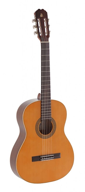 цена Акустическая гитара Admira Sevilla Classical w/ Cedar Top, Student Series, Made in Spain, Free Shipping