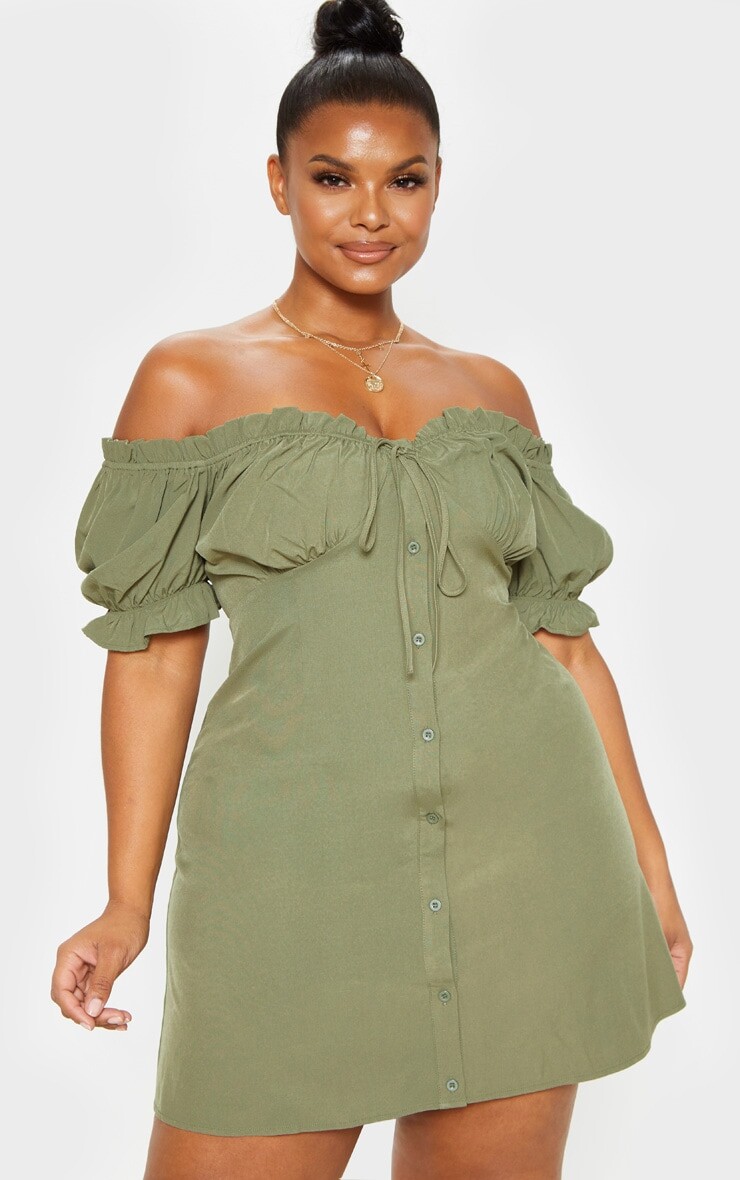 

PrettyLittleThing Платье свободного кроя цвета хаки с открытыми плечами и пуговицами спереди