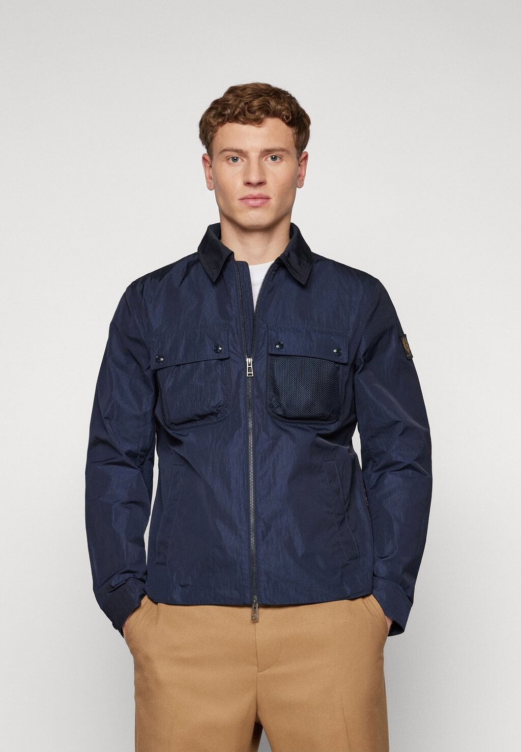 

Светлая куртка OUTLINE OVERSHIRT Belstaff, темно-синий