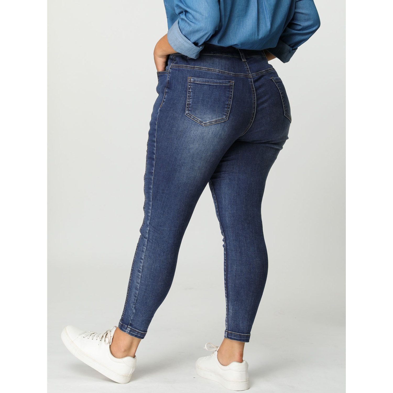 цена Женские потертые джинсы скинни из эластичного денима со средней посадкой больших размеров Agnes Orinda