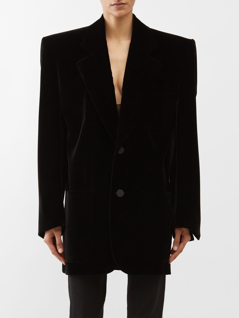 

Однобортный бархатный жакет оверсайз. Saint Laurent, черный