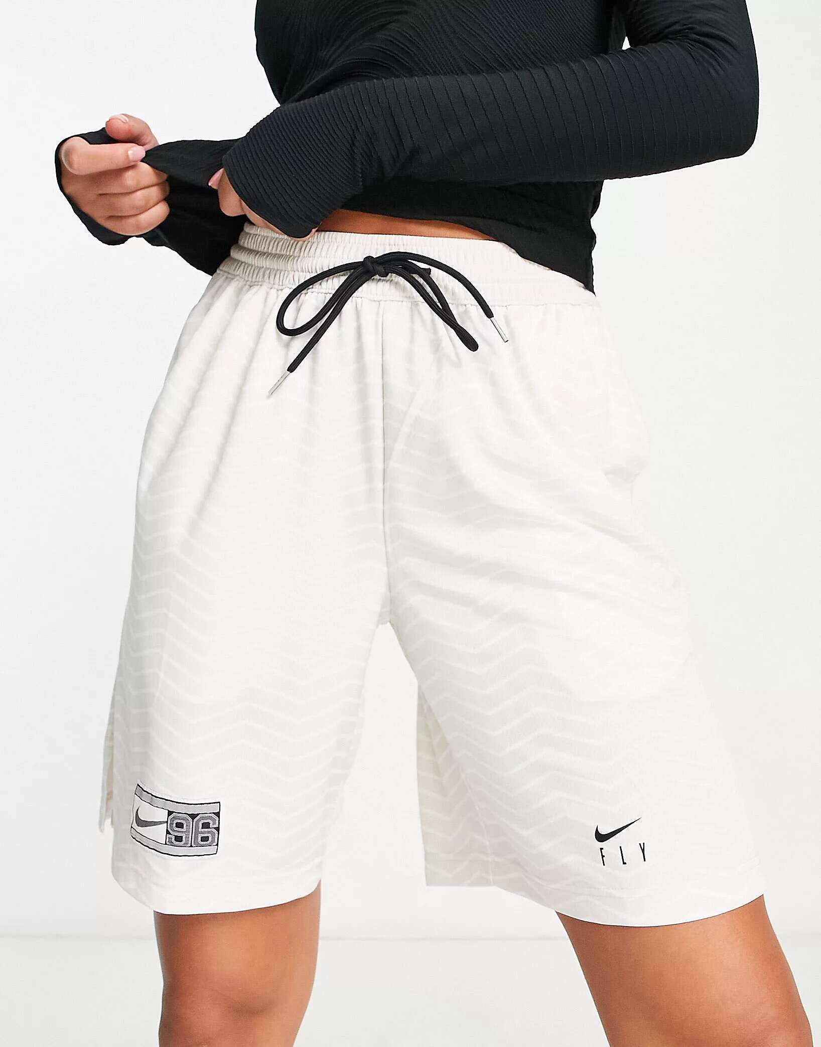 Белые шорты Nike Dri-Fit Isofly