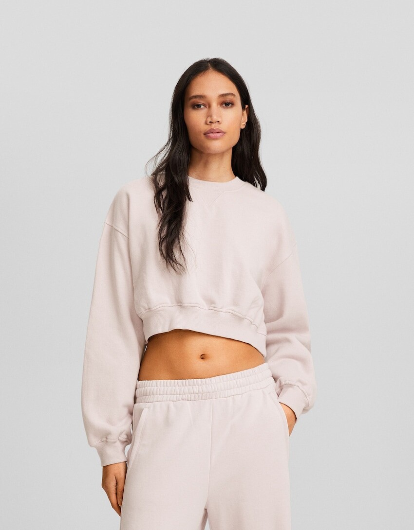 

Короткая толстовка Bershka, фиолетовый