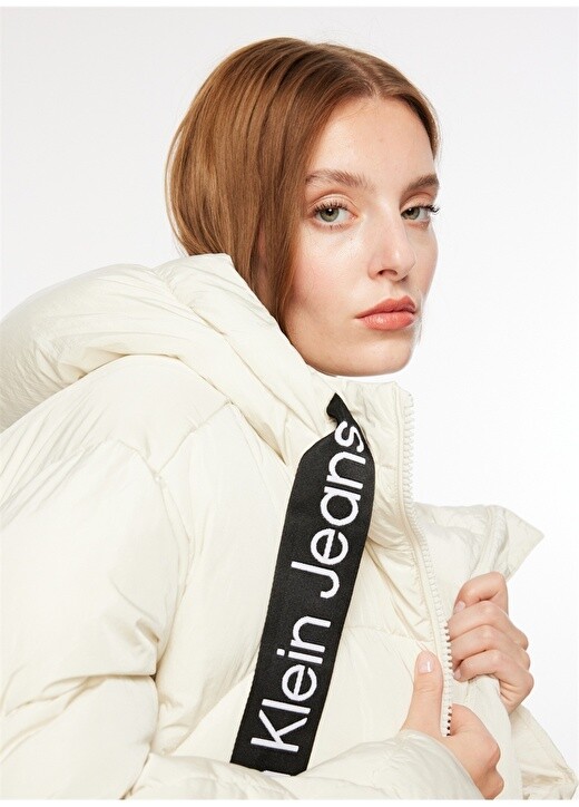 

Белое женское пальто Calvin Klein Jeans, Белый