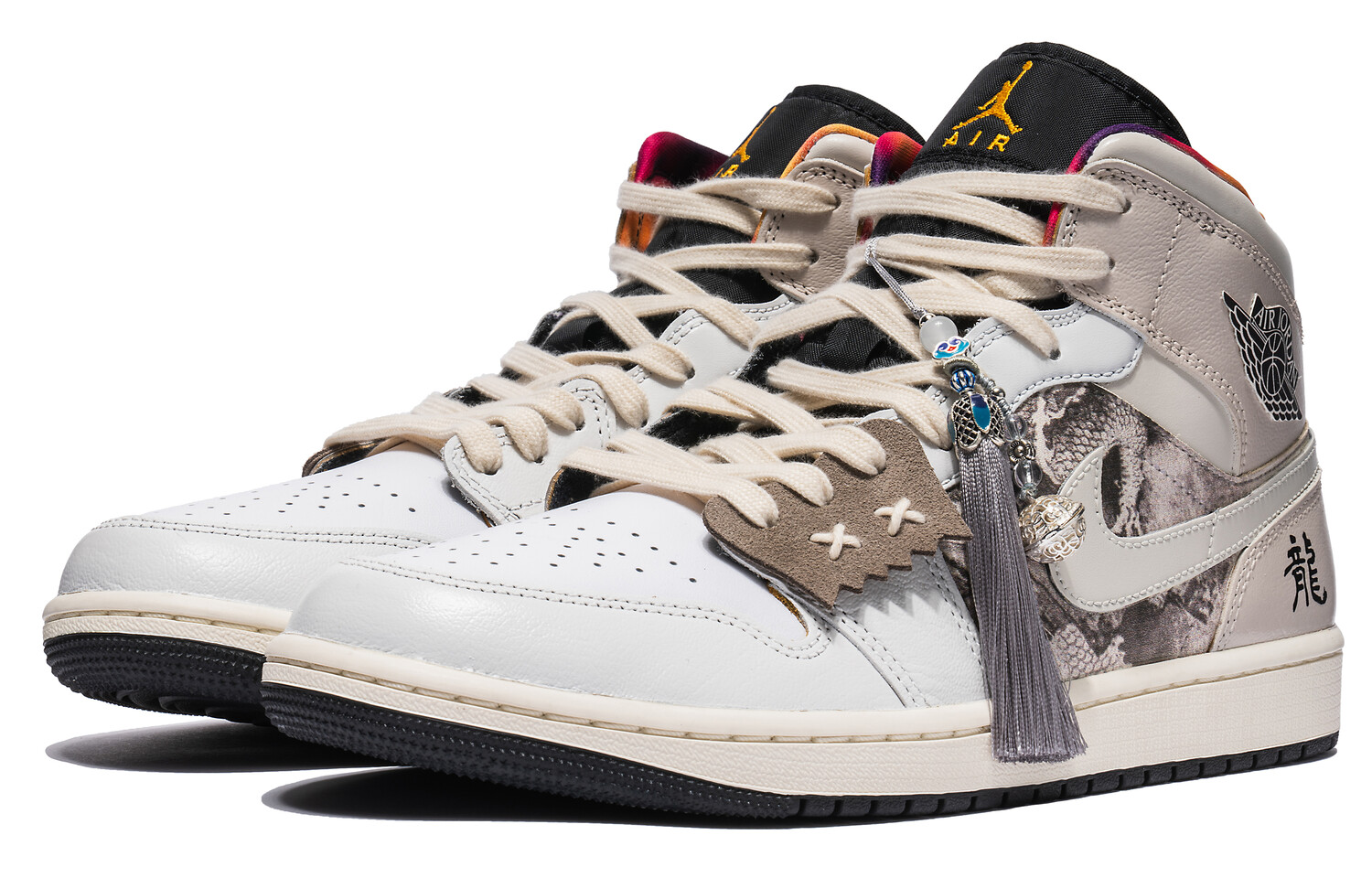 

Баскетбольные кроссовки Air 1 Vintage Men Mid-Top White Jordan