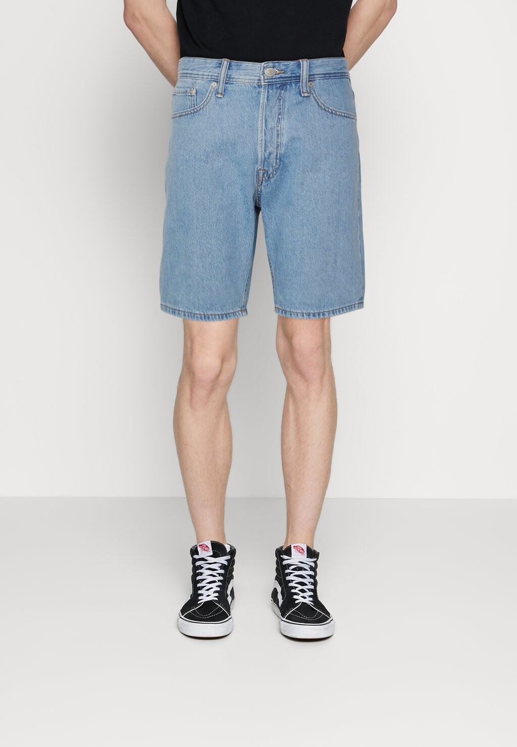 

Джинсовые шорты Jack & Jones