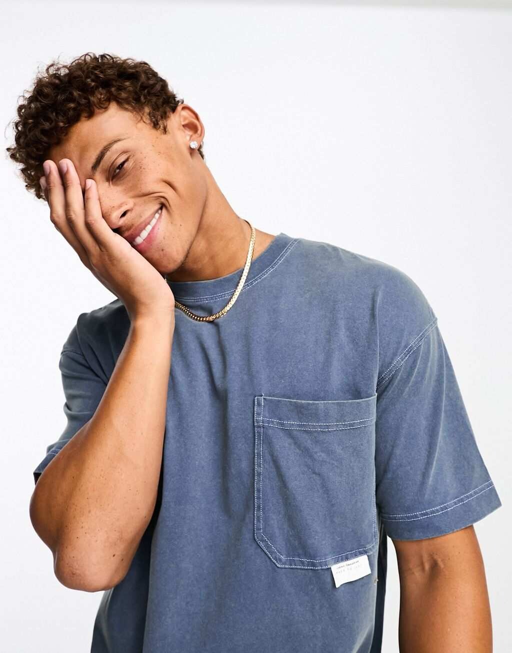 

Темная джинсовая футболка оверсайз Jack & Jones Intelligence