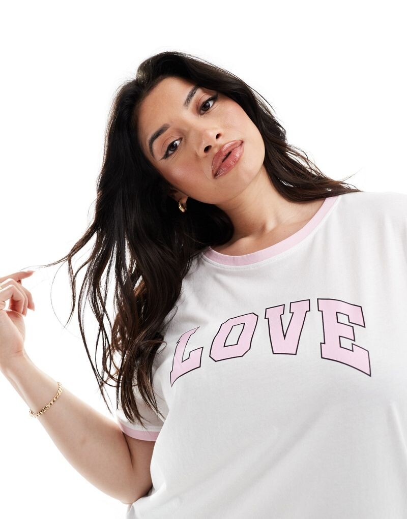 

Белая футболка свободного кроя ONLY с принтом Love