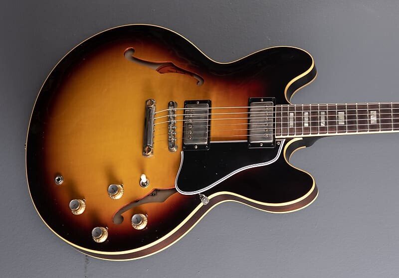 

Электрогитара Gibson Custom Shop 1964 ES-335 Reissue - Vintage Burst