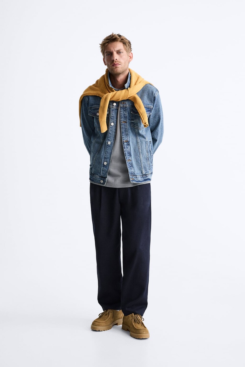 

Хлопковые брюки со складками ZARA, темно-синий