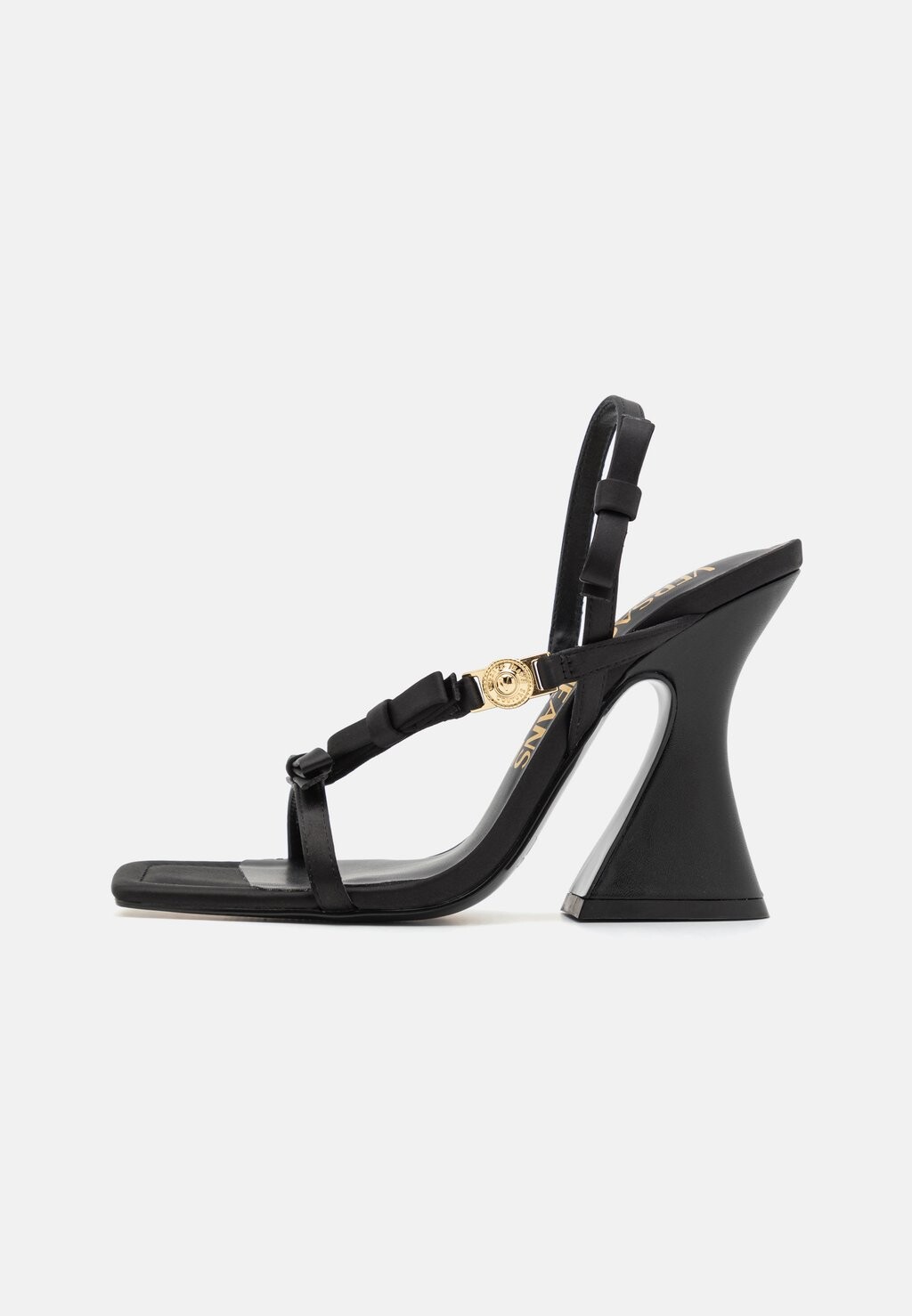 

Сандалии Kirsten Shoes Bottom Versace Jeans Couture, черный