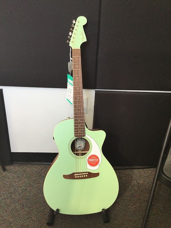 

Акустическая гитара Fender Newporter - Surf Green