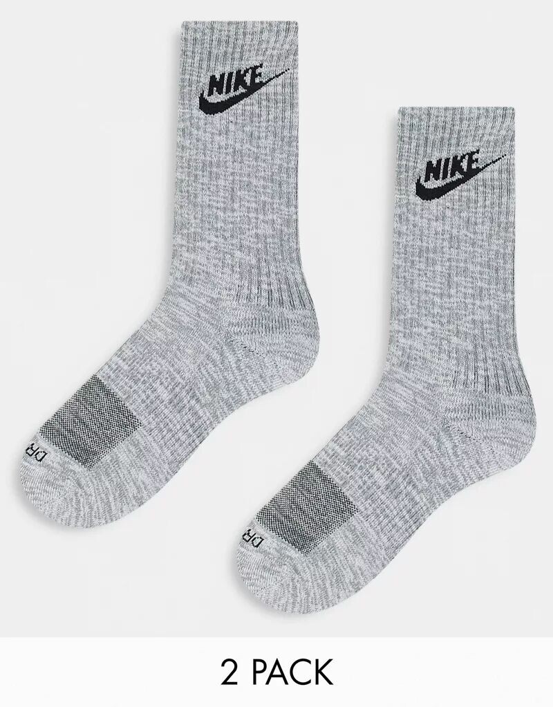 

Набор из двух носков с мягкой подкладкой Nike Everyday Plus в цвете «Серый Хизер» и черный