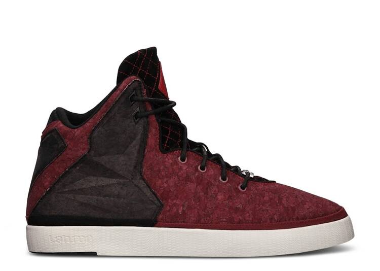 

Кроссовки Nike LEBRON 11 LIFESTYLE 'RED CORK', красный