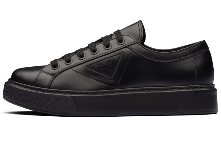 

Спортивная обувь Prada Soft Calf, черная