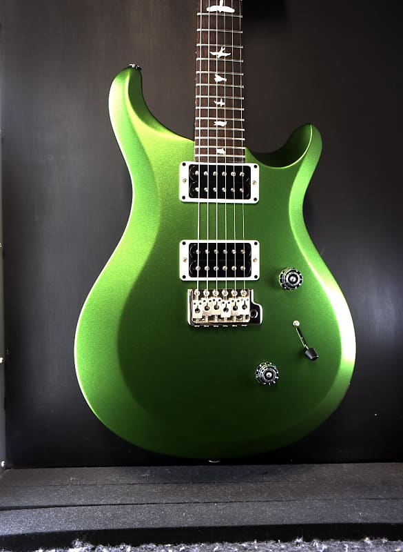 PRS S2 Custom 24 в зеленом металлике с сумкой S2 Custom 24 in Metallic Green w/Bag гитара prs s2 frost green blue metallic морозно синий металлик