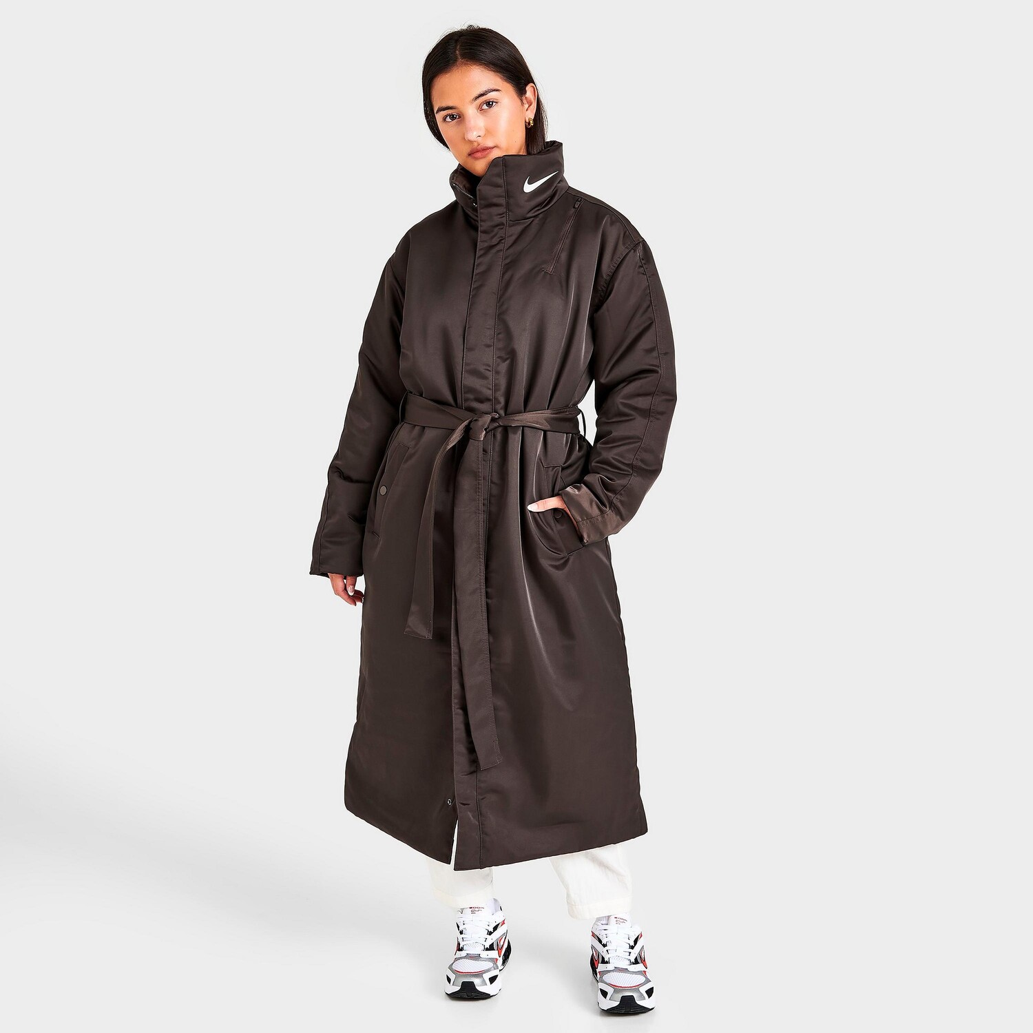 

Женская куртка Nike Sportswear с синтетическим наполнителем, коричневый