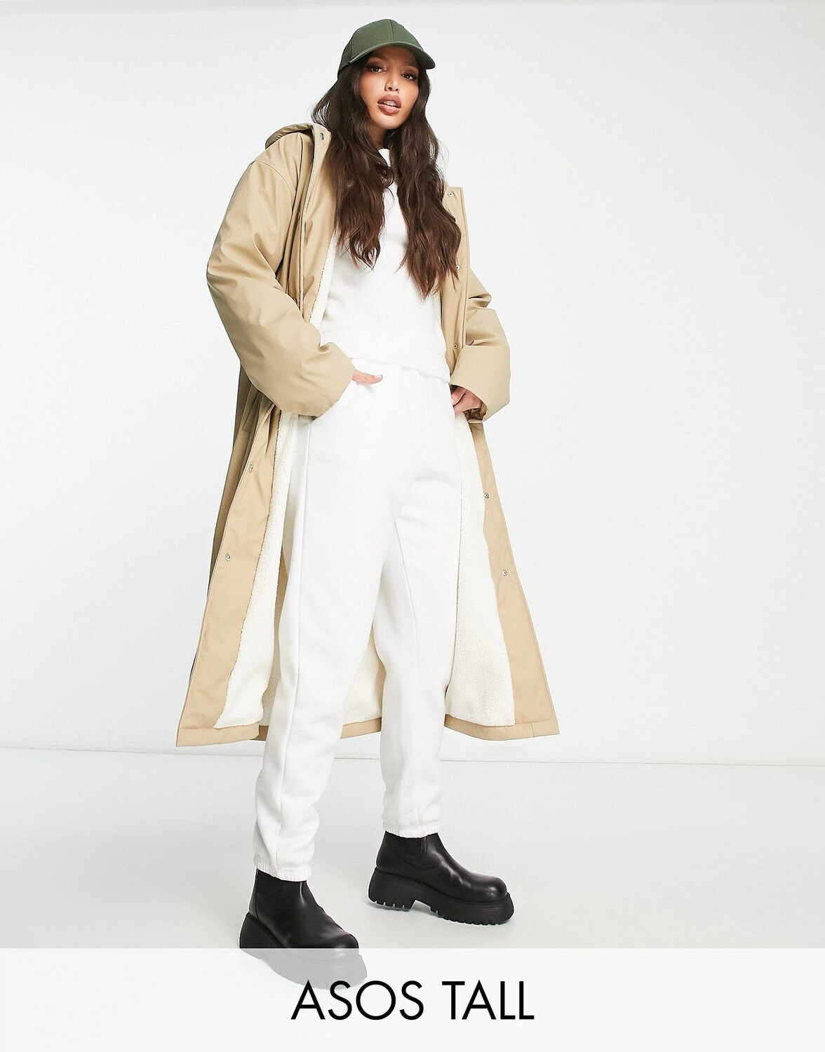 

Дождевик на прорезиненной подкладке из борга ASOS DESIGN Tall