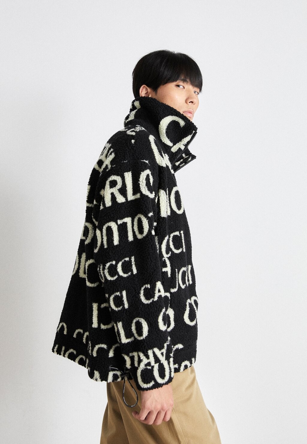 

Толстовка Carlo Colucci TEDDY OVERSIZE UNISEX, цвет black/white