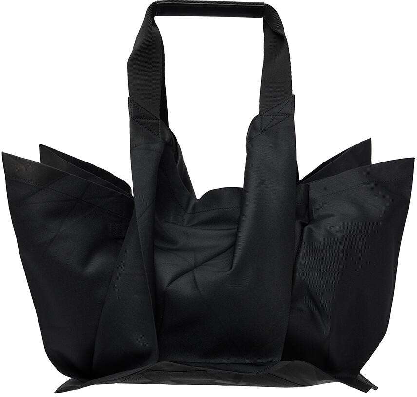 

Черная объемная сумка Standard 9 132 5. ISSEY MIYAKE