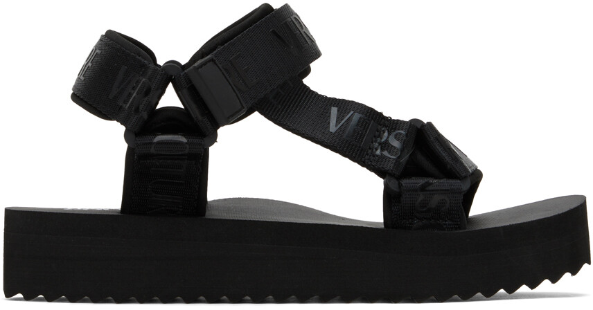 

Черные сандалии на плоской подошве на платформе Versace Jeans Couture