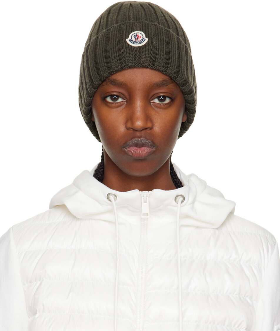 шапка цвета хаки в рубчик Moncler