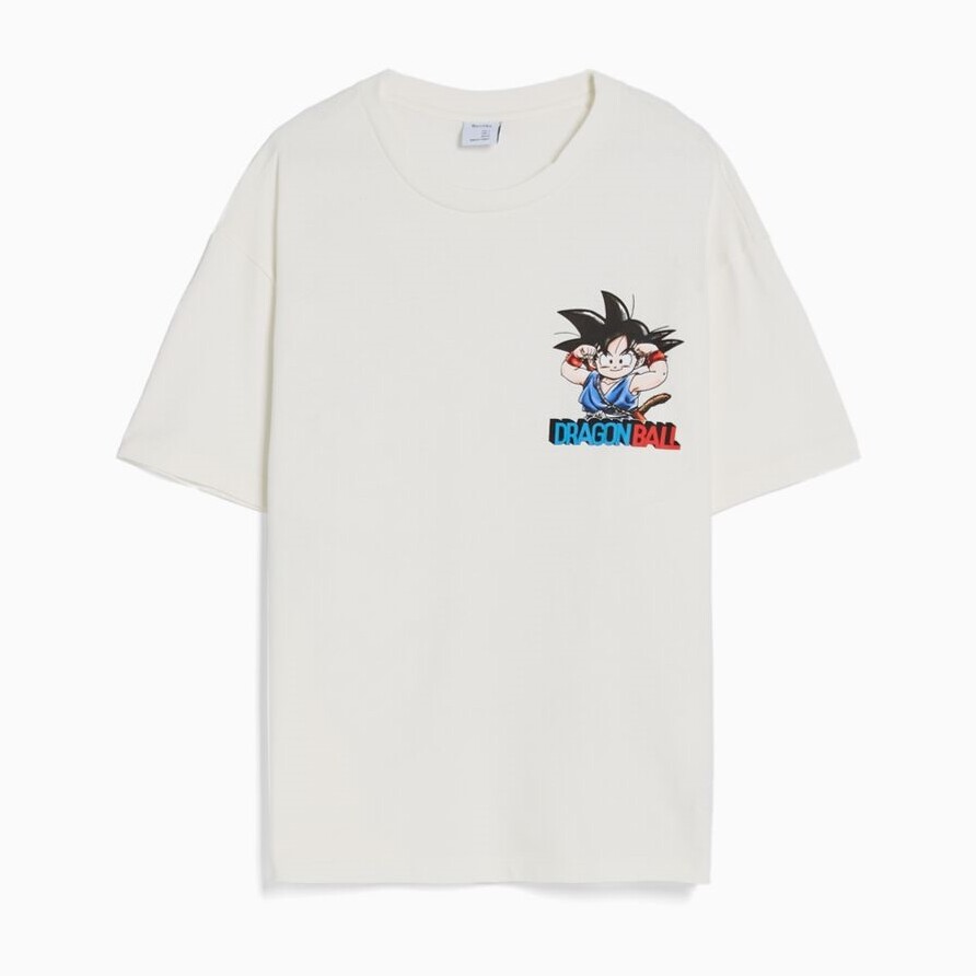 

Футболка Bershka Dragon Ball Boxy-fit, белый