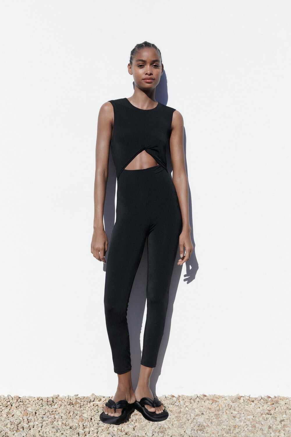 

Комбинезон с вырезами ZARA, черный