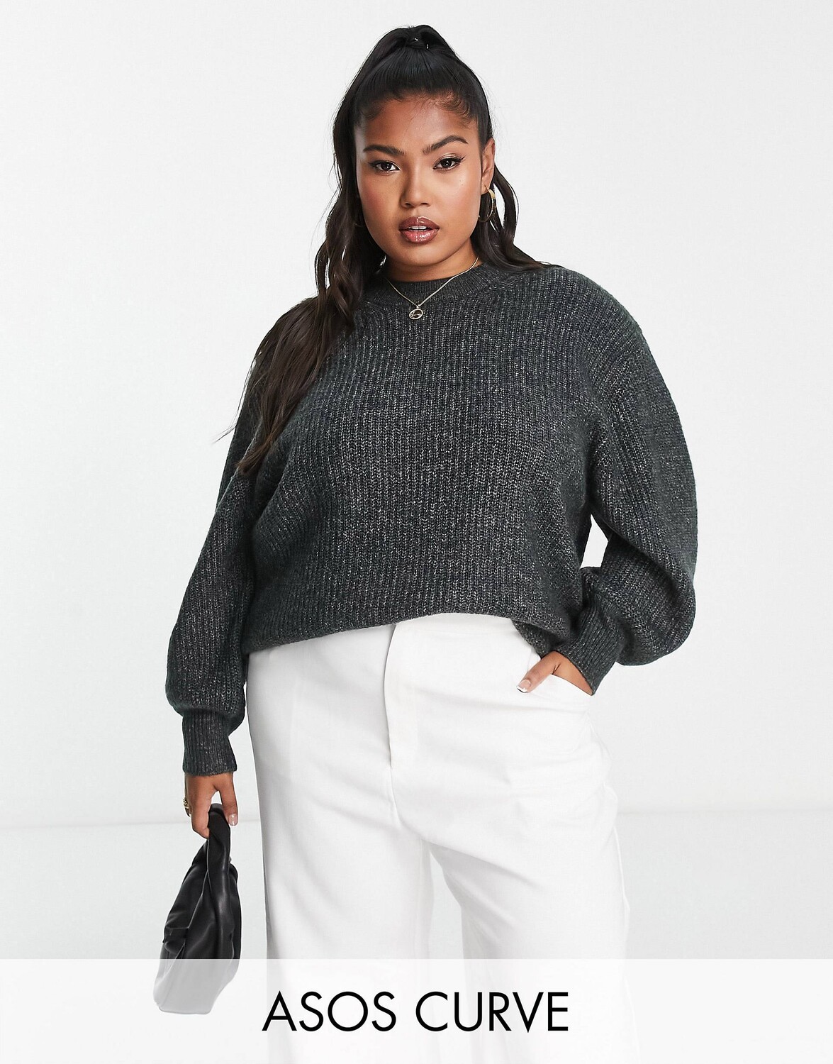 

Серый пушистый джемпер в рубчик с круглым вырезом ASOS DESIGN Curve