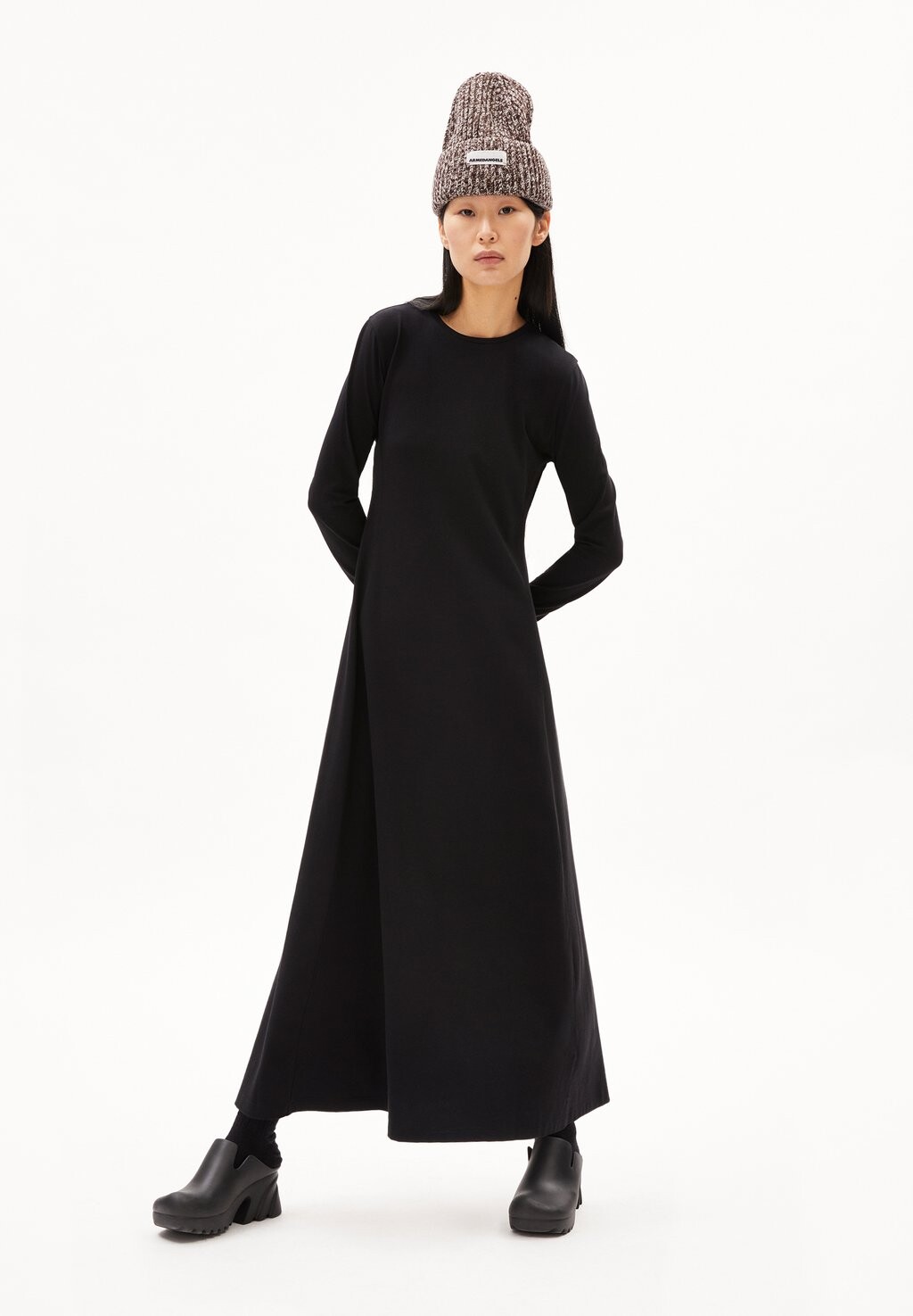 

Платье макси AZURAA SOL ARMEDANGELS, цвет black