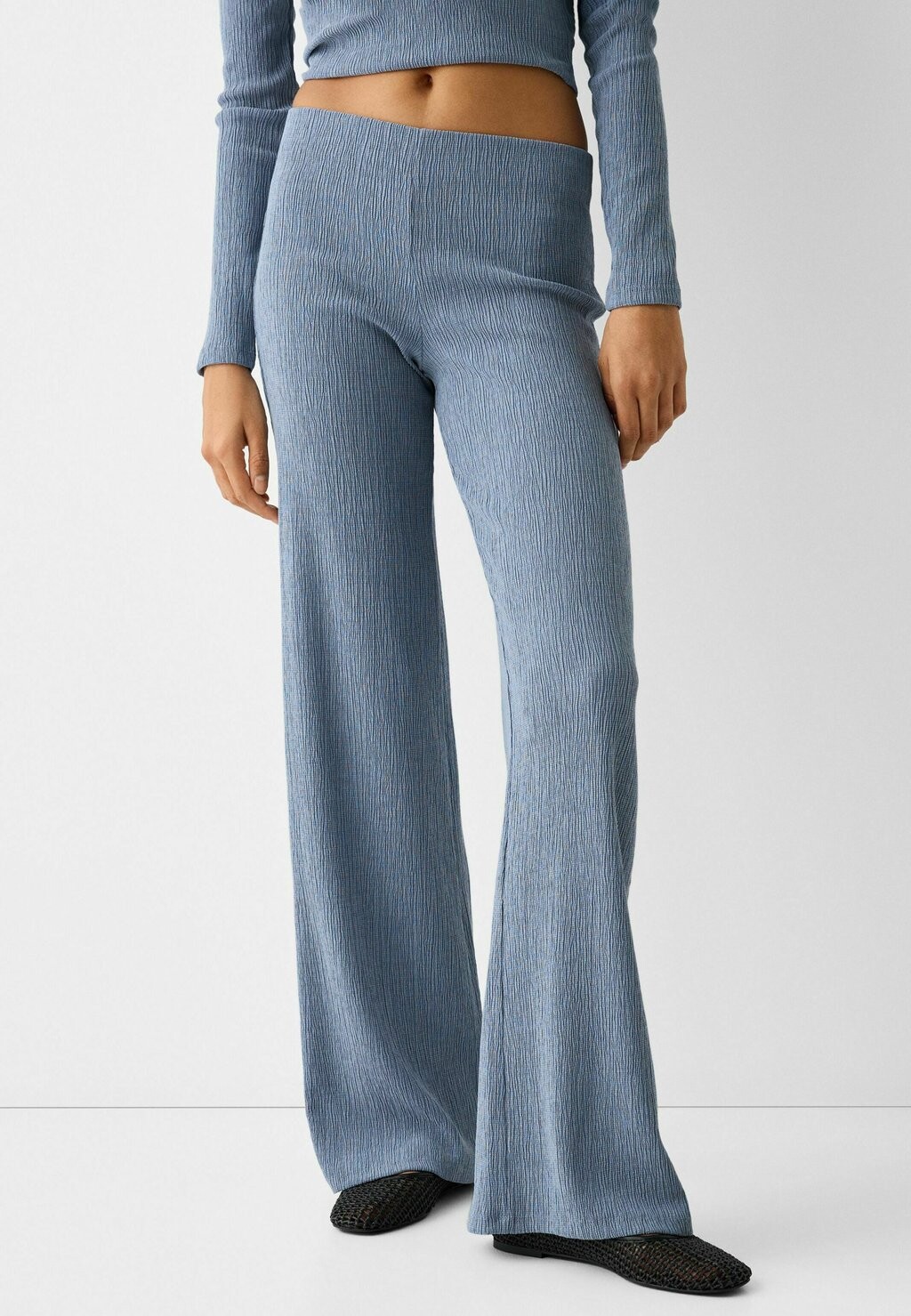 

Брюки Wide Bershka, цвет blue denim