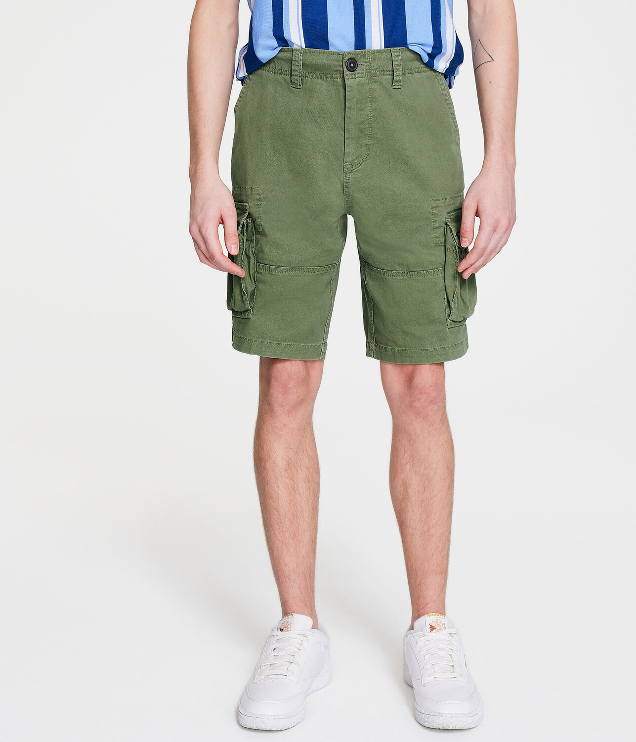 

Шорты-карго 10,5 дюймов Aeropostale, зеленый