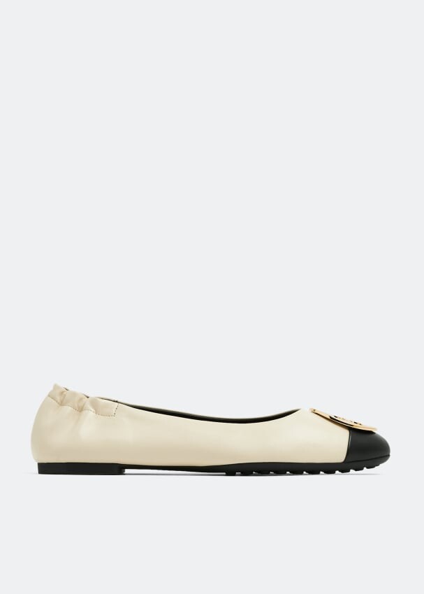 цена Балетки TORY BURCH Claire Cap-Toe ballet flats, бежевый