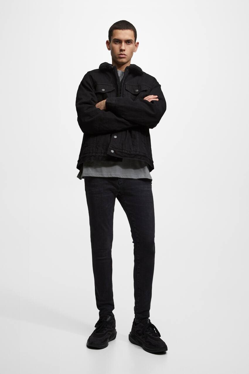 

Базовые черные джинсы скинни Pull&Bear, блеский черный