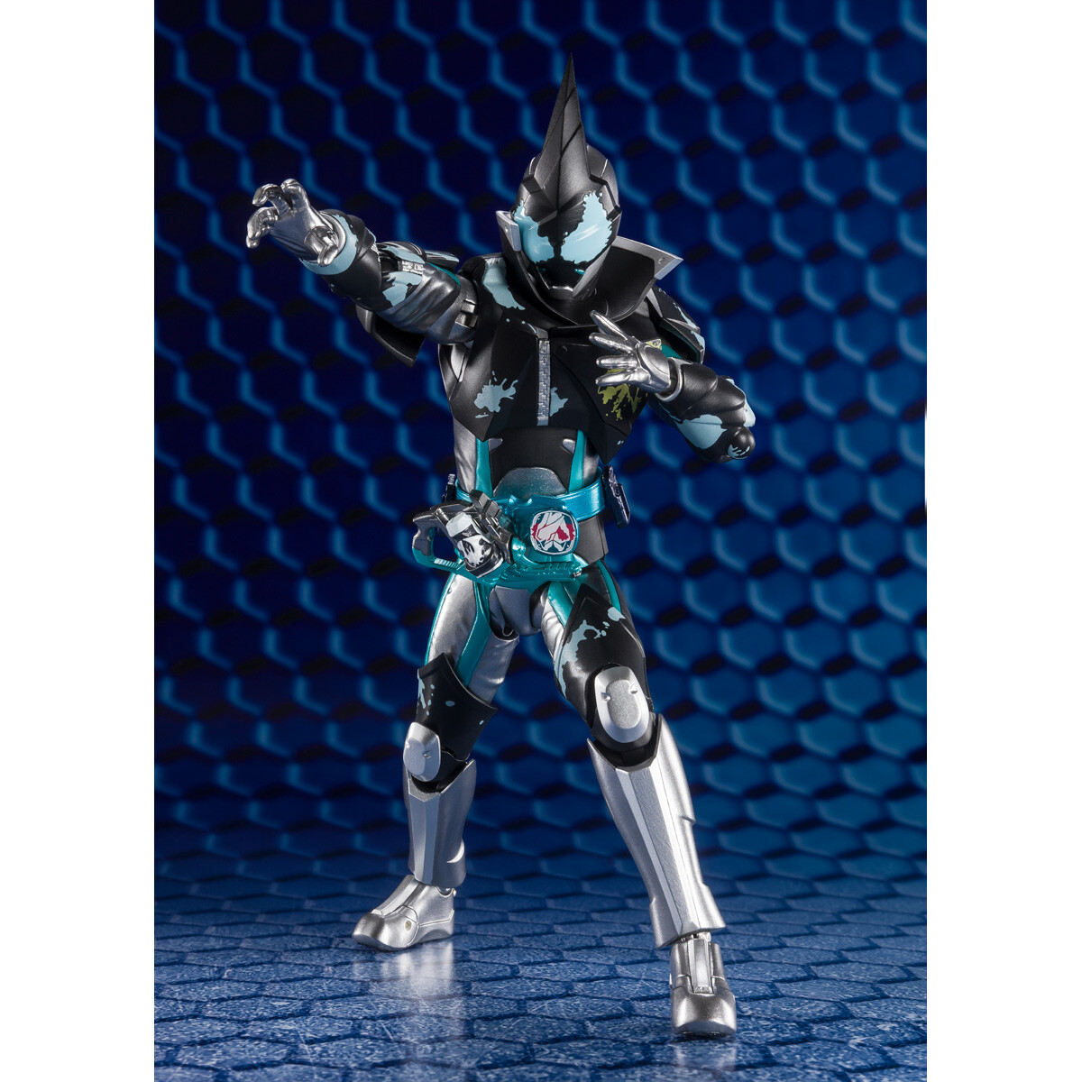 

Фигурка Bandai S.H.Figuarts Kamen Rider, Evil Bat Genome/Jackal Genome, 15 см