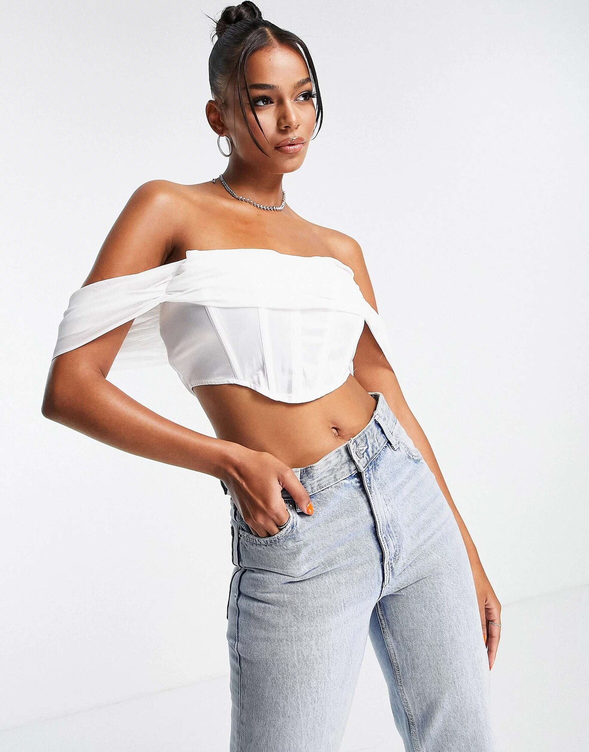 

Белый тканый корсетный топ с открытыми плечами Femme Luxe
