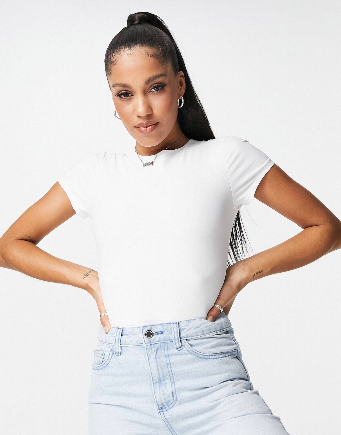 

Белое матовое боди-футболка в стиле диско ASOS DESIGN