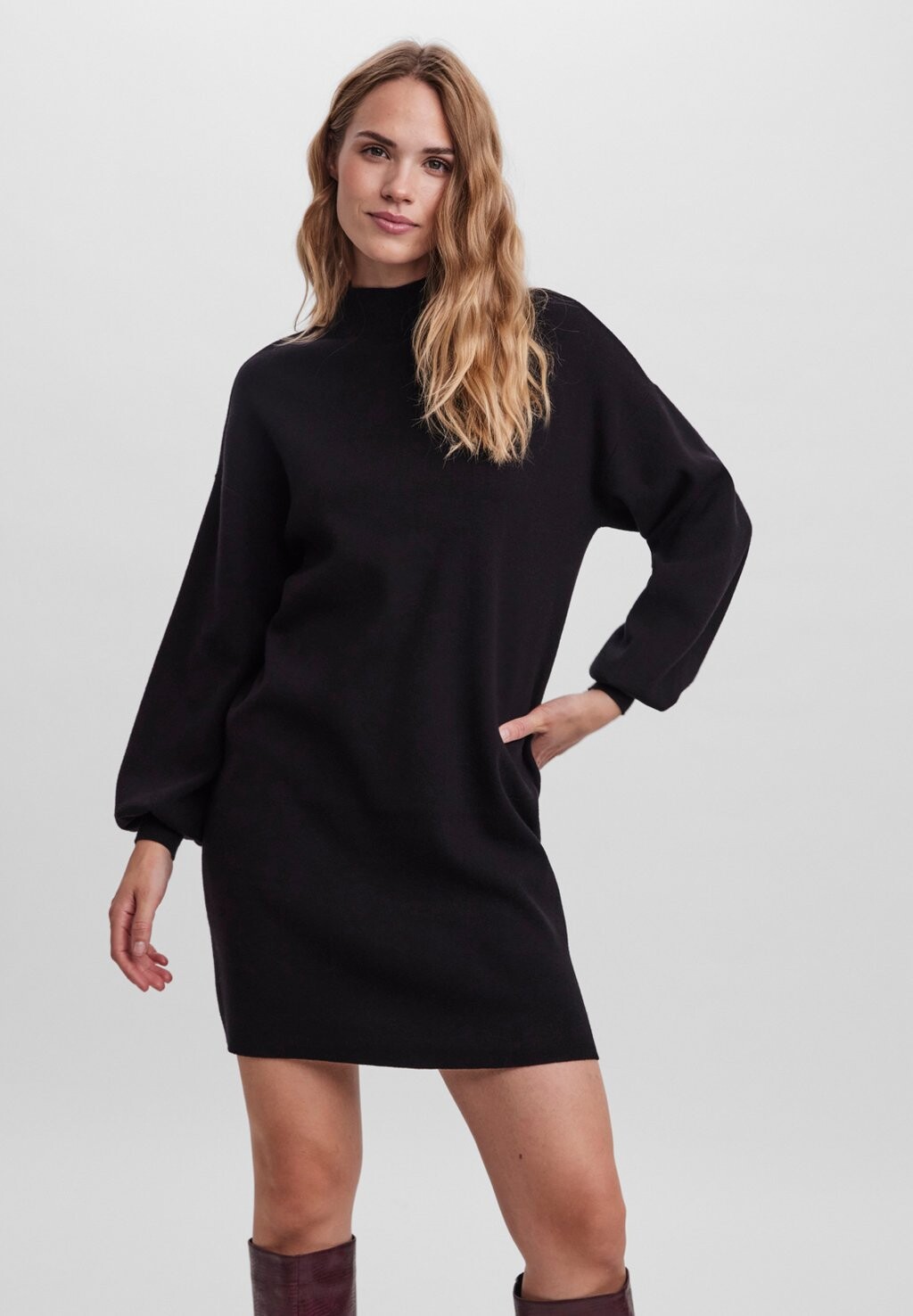 

Платье Point Vero Moda VMNANCE FUNNELNECK DRESS, черный