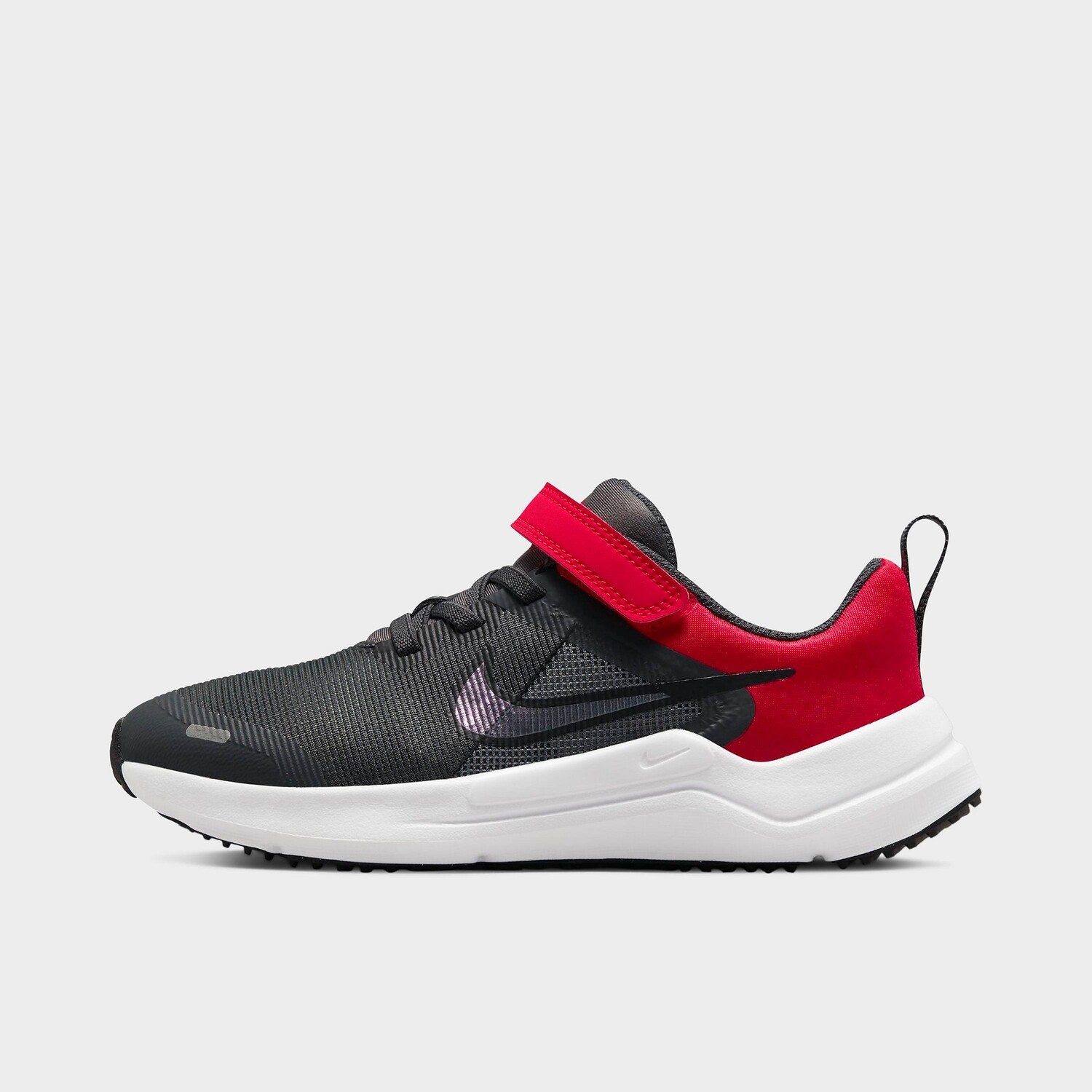 

Детские кроссовки Nike Downshifter 12, черно-красный