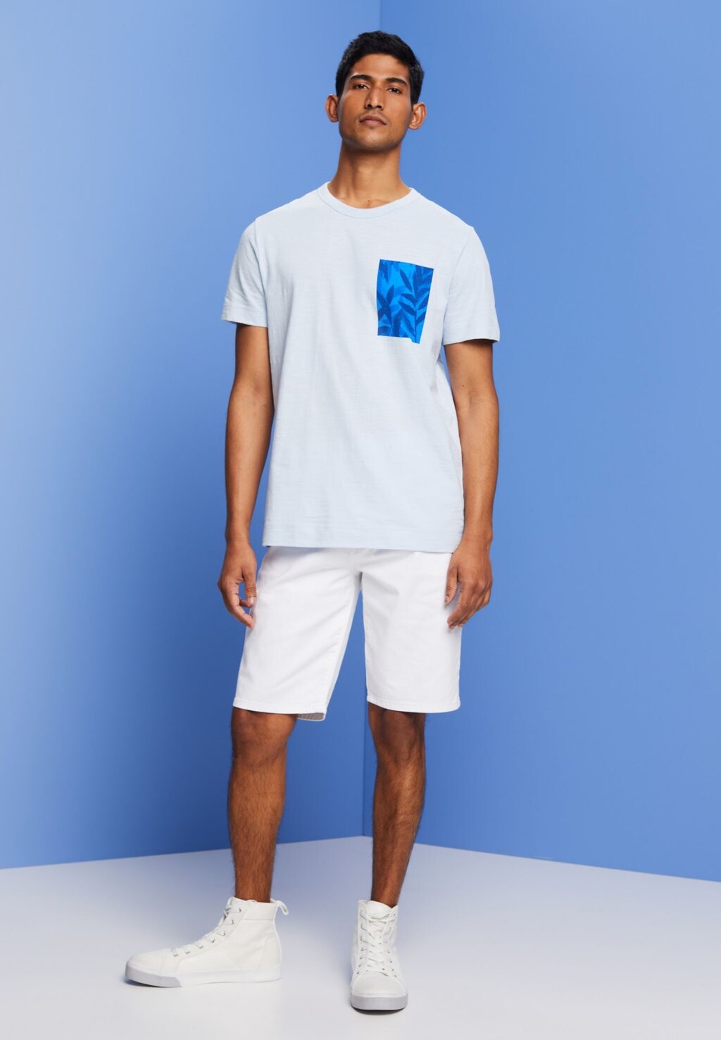 

Футболка с принтом Esprit, светло-синий