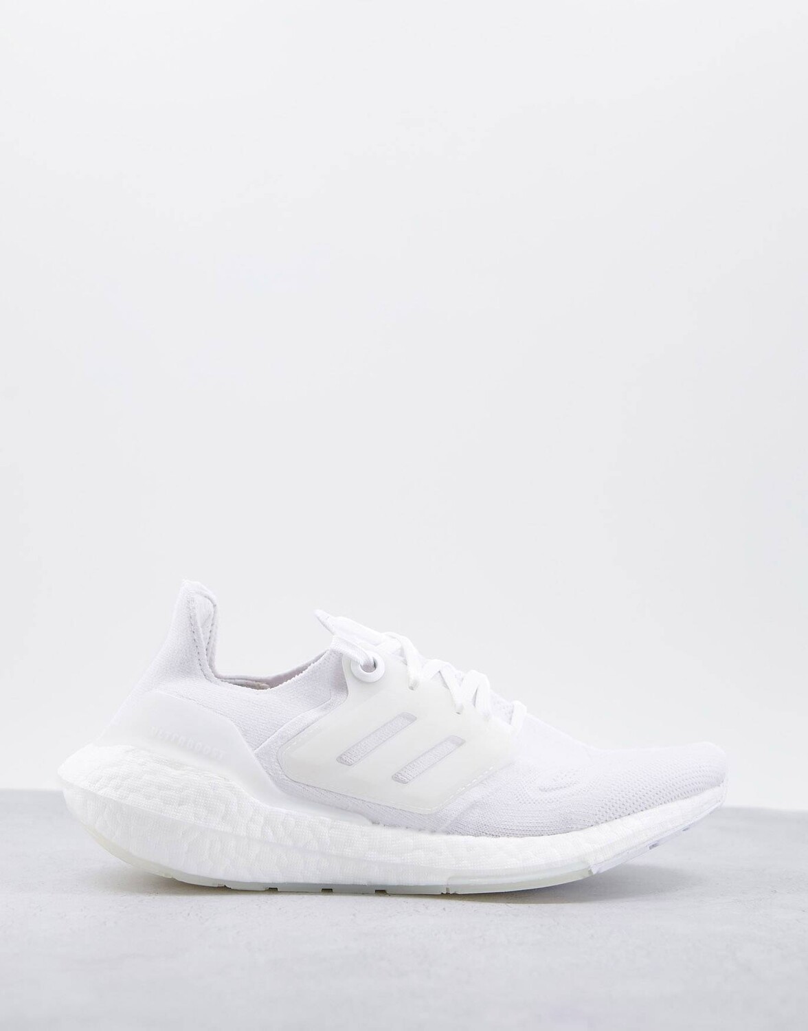 

Женские кроссовки Adidas Running Ultraboost 22, белый