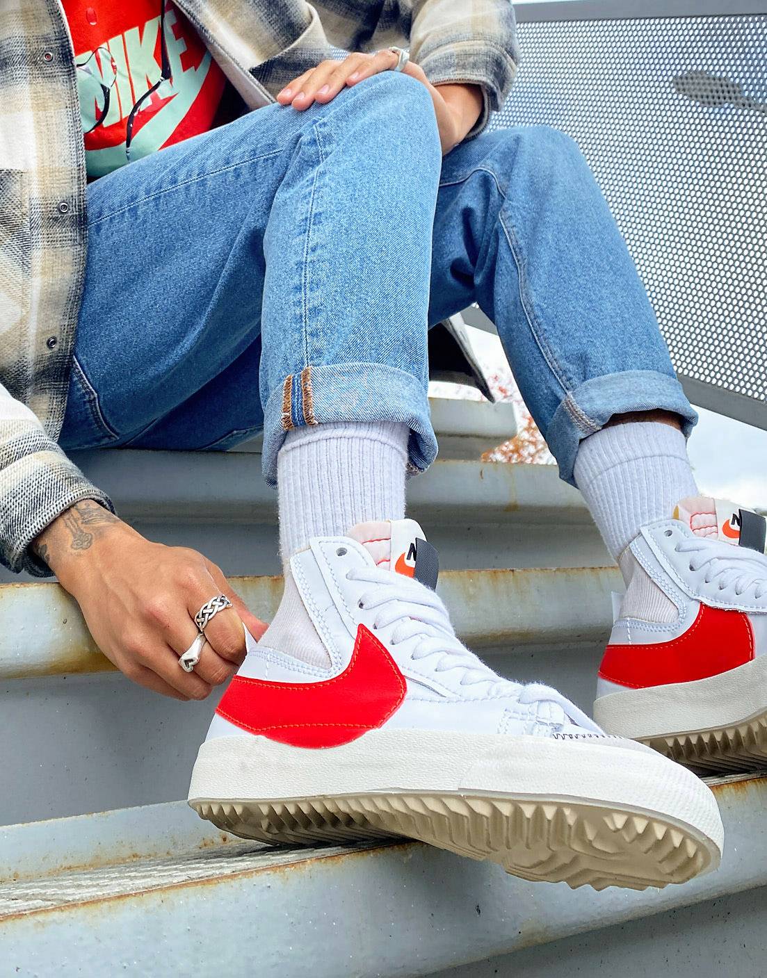 Nike blazer mid 77 vintage outlet habanero red on feet