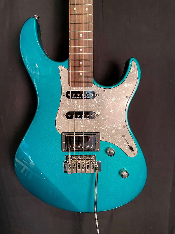 

Yamaha Pacifica 612V11X Бирюзово-зеленый металлик